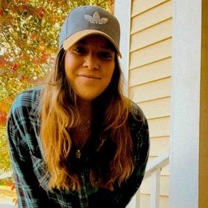 Meet your Posher, Liz